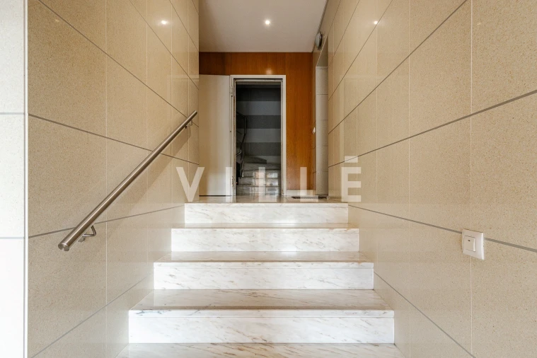 Apartamento T1 para Venda em Vagos e Santo António Foto 32