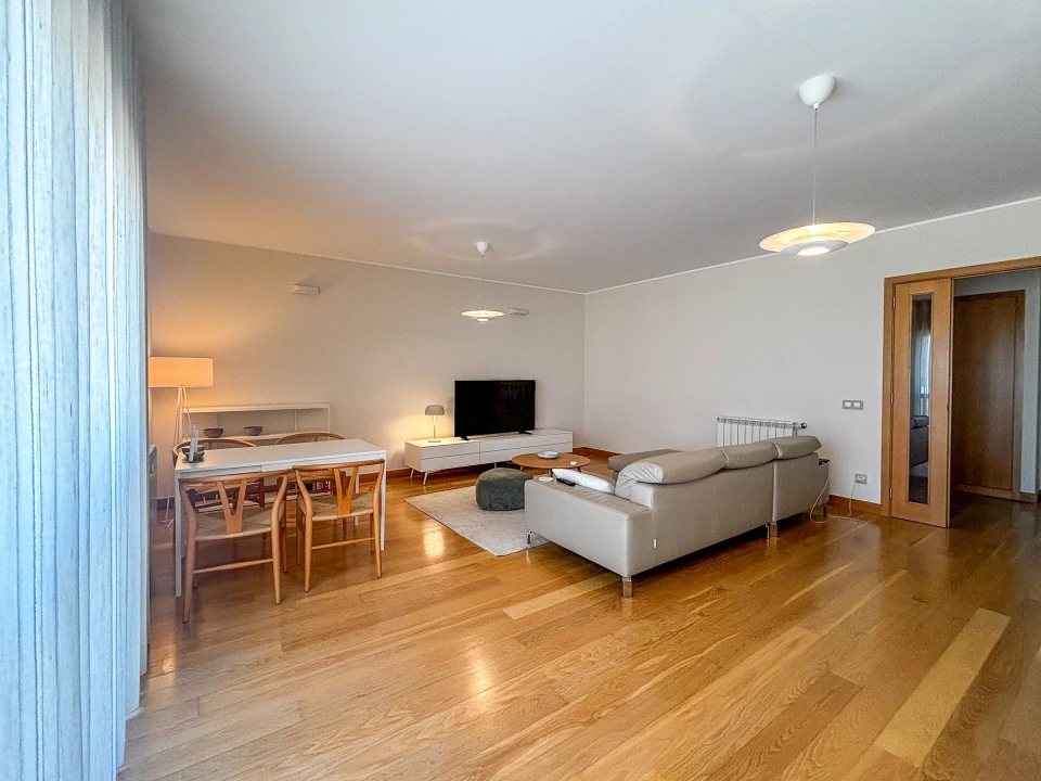 Apartamento T2 para Arrendamento em Glória e Vera Cruz Foto 6