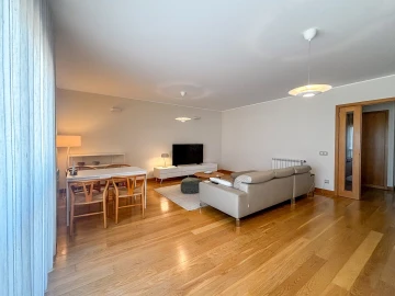 Apartamento T2 para Arrendamento em Glória e Vera Cruz
