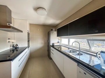 Apartamento T2 para Arrendamento em Glória e Vera Cruz