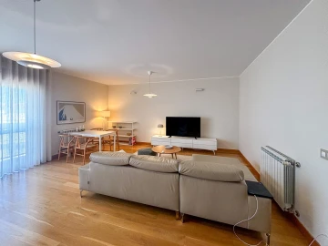 Apartamento T2 para Arrendamento em Glória e Vera Cruz