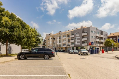 Apartamento T3 para Venda em Glória e Vera Cruz