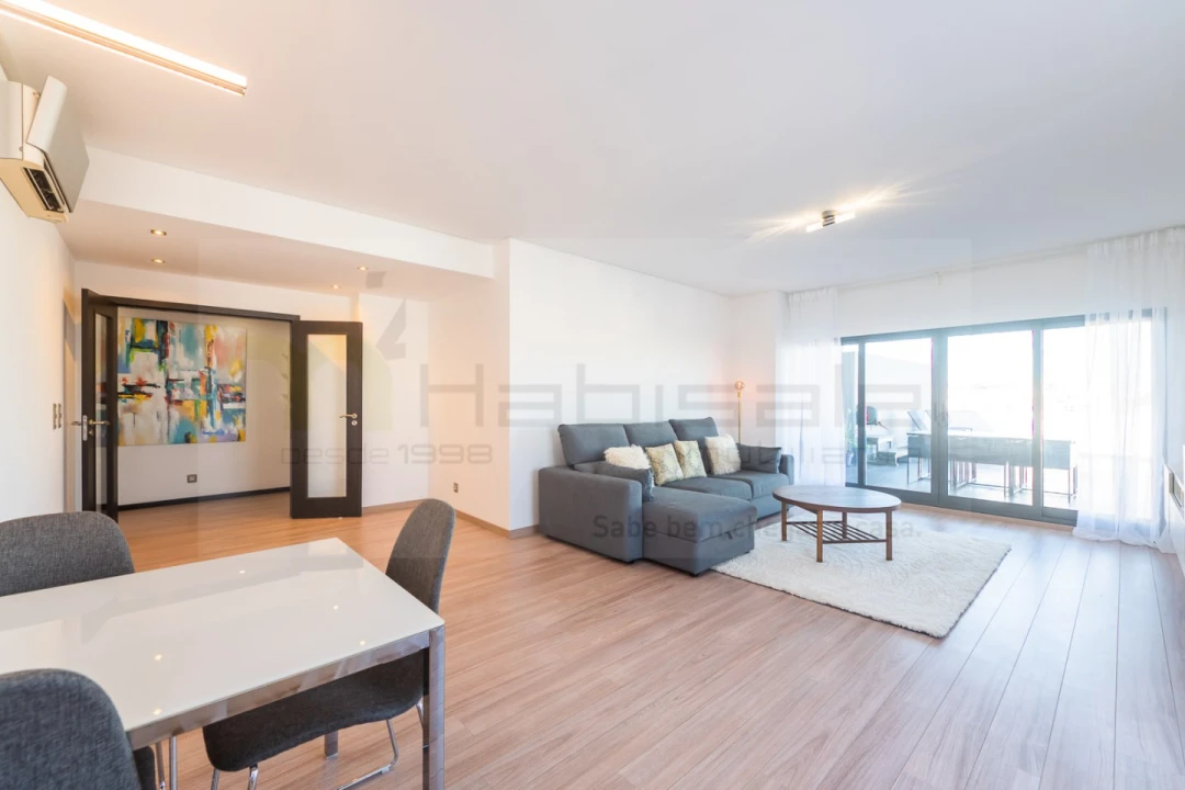 Apartamento T2 para Venda em Corroios Foto 4