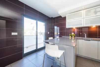 Apartamento T2 para Venda em Corroios