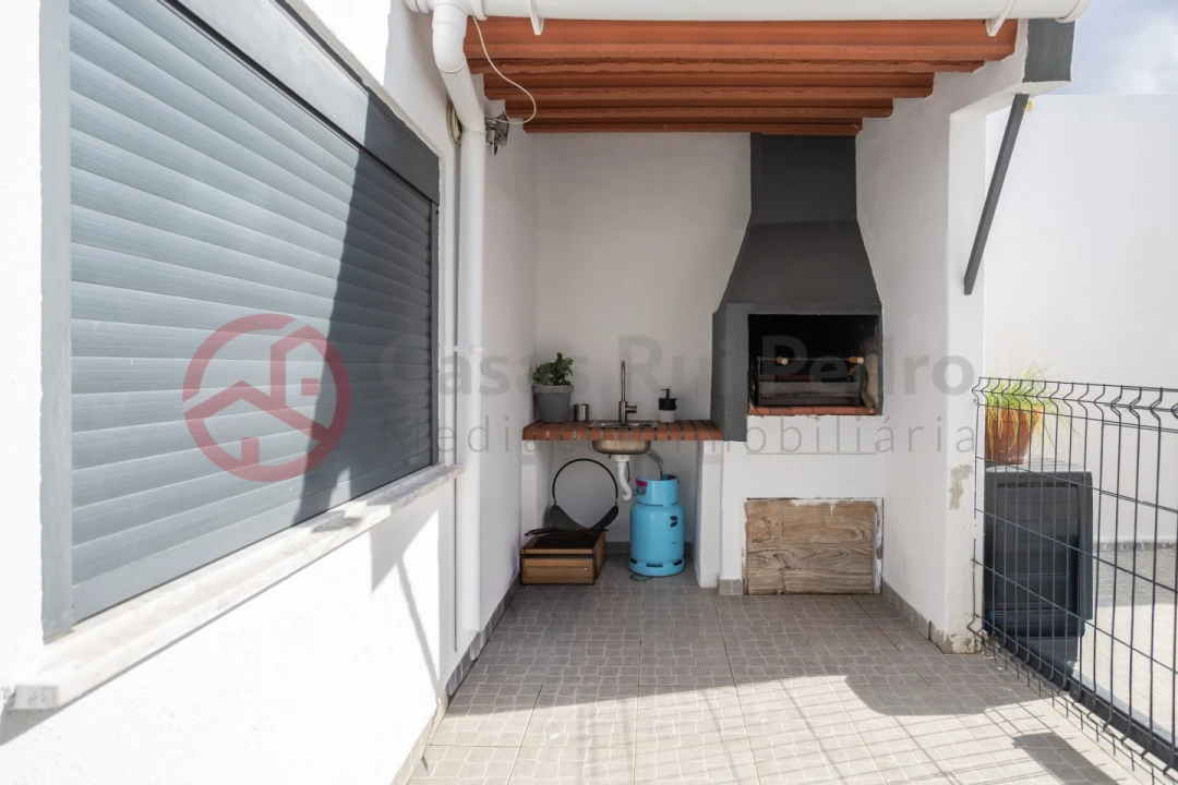 Moradia T3 para Venda em União das Freguesias de Setúbal Foto 10