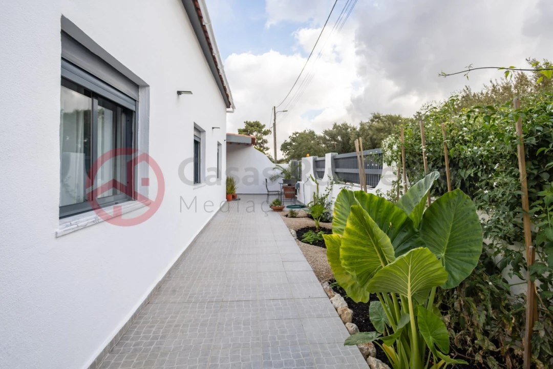Moradia T3 para Venda em União das Freguesias de Setúbal Foto 50