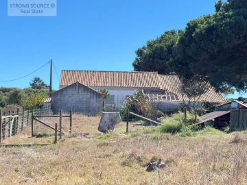 Quinta T3 para Venda em São Teotónio