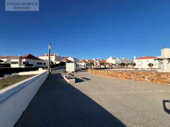 Quinta T3 para Venda em São Teotónio Foto 81