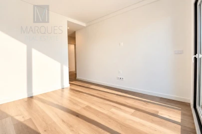 Moradia T4 para Venda em Corroios