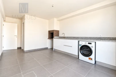 Moradia T4 para Venda em Corroios