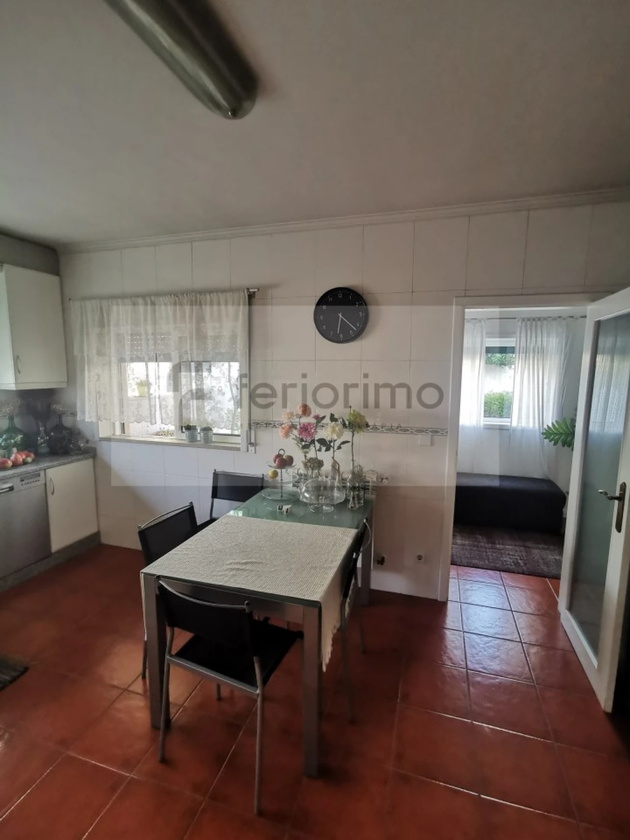Moradia T4 para Venda em Fermentões Foto 9