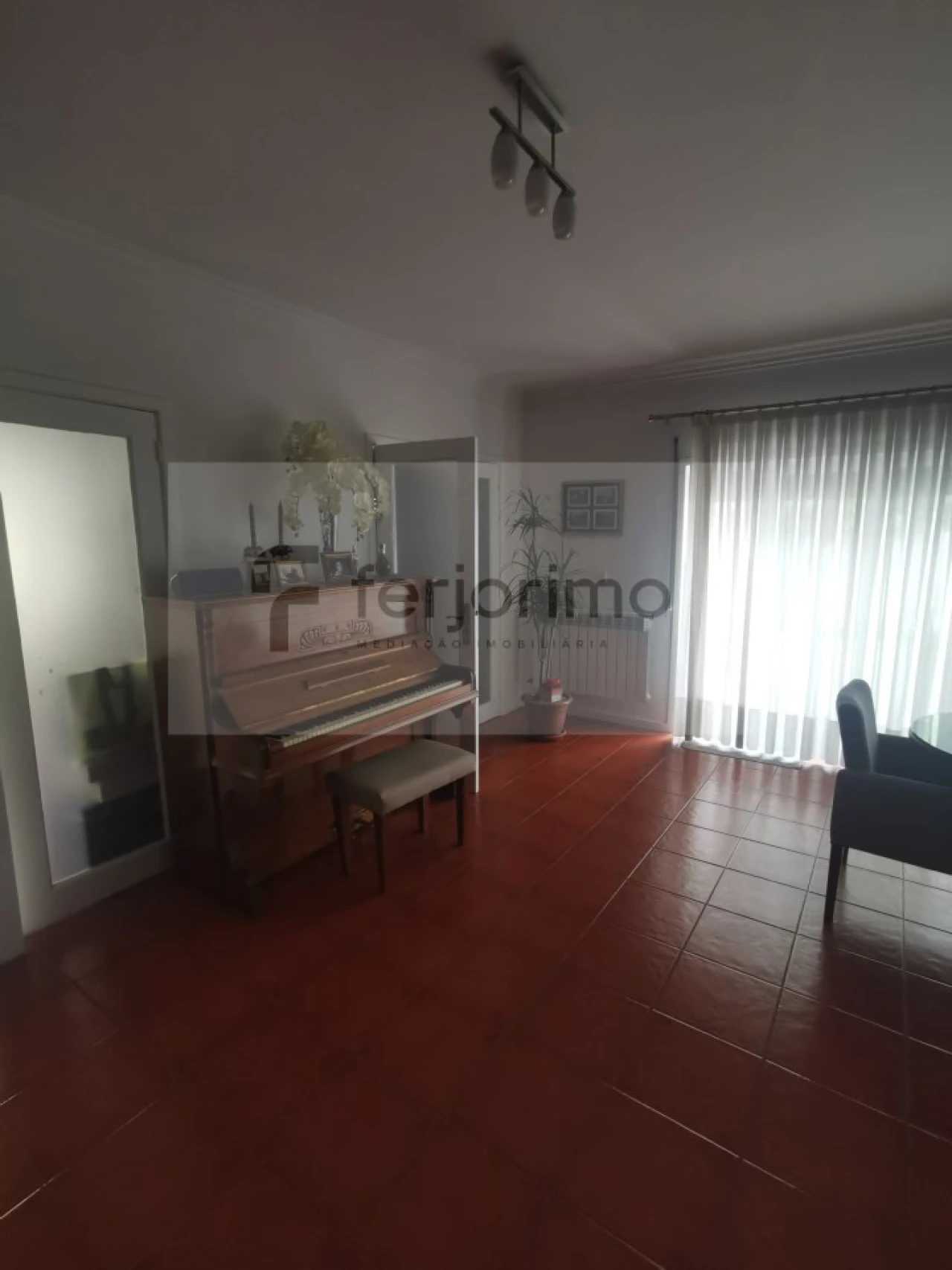 Moradia T4 para Venda em Fermentões Foto 18