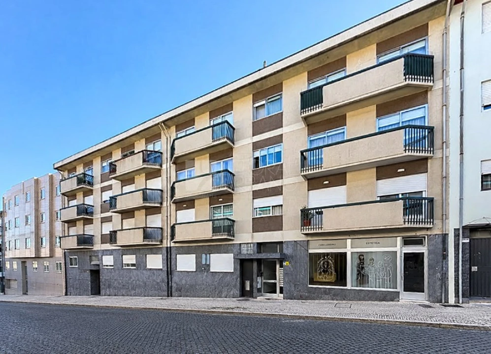 Apartamento T2 para Venda em Cedofeita, Santo Ildefonso, Sé, Miragaia, São Nicolau e Vitória Foto 1
