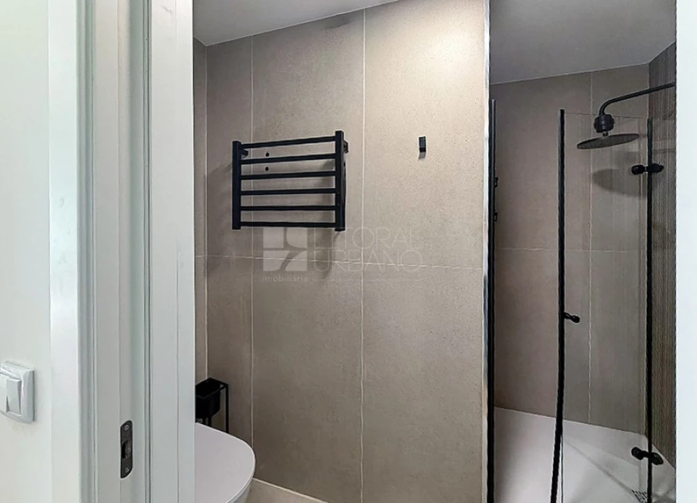 Apartamento T2 para Venda em Cedofeita, Santo Ildefonso, Sé, Miragaia, São Nicolau e Vitória Foto 15