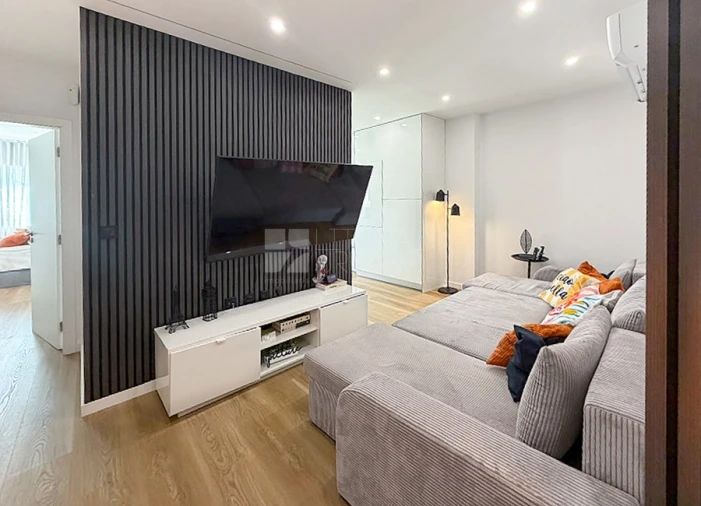 Apartamento T2 para Venda em Cedofeita, Santo Ildefonso, Sé, Miragaia, São Nicolau e Vitória Foto 3