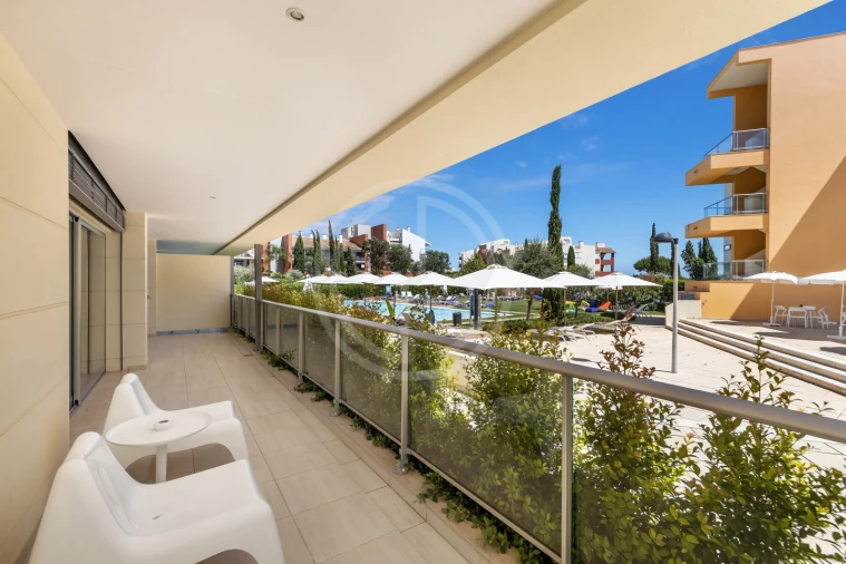 Apartamento T1 para Venda em Quarteira Foto 9