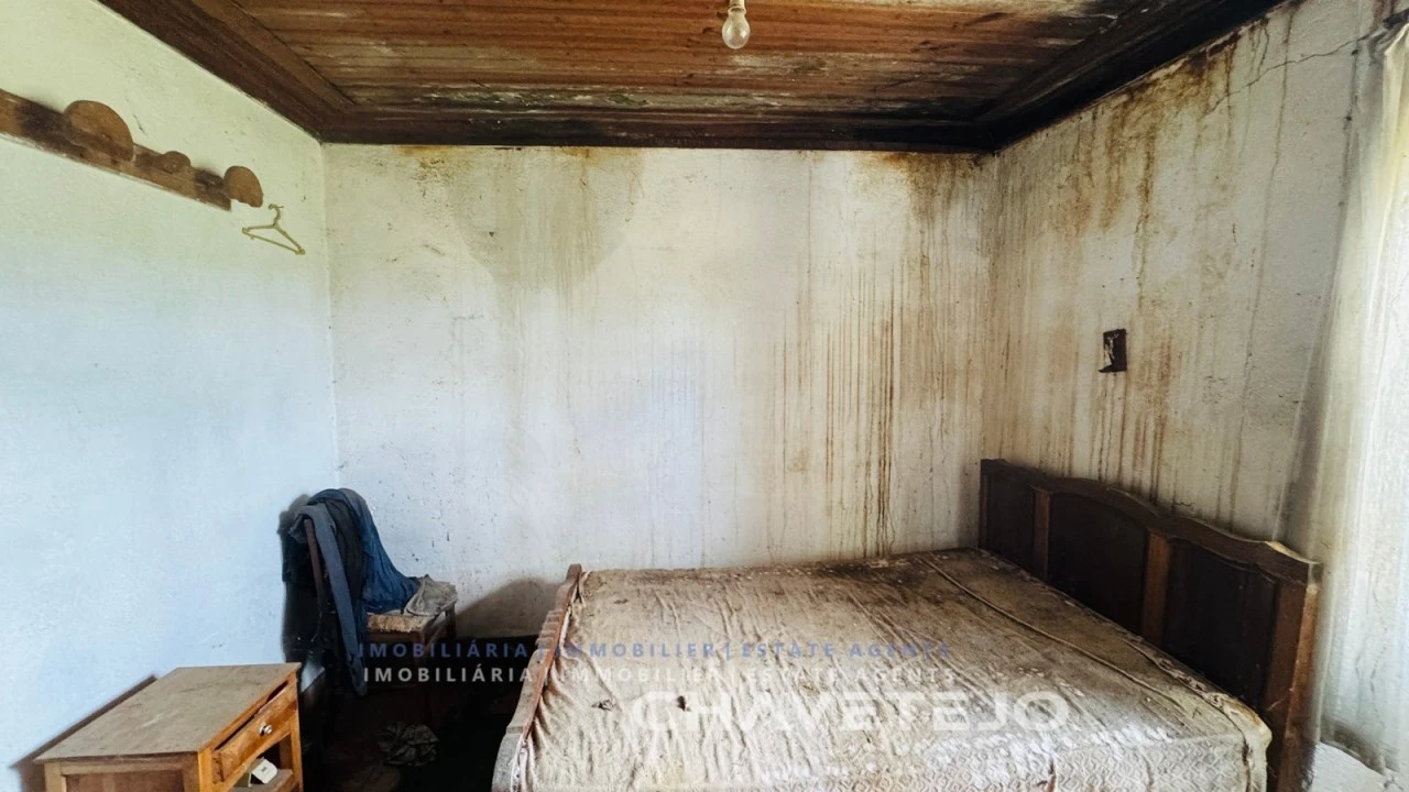 Quinta T2 para Venda em Beco Foto 9