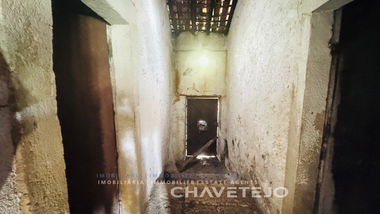 Quinta T2 para Venda em Beco Foto 12