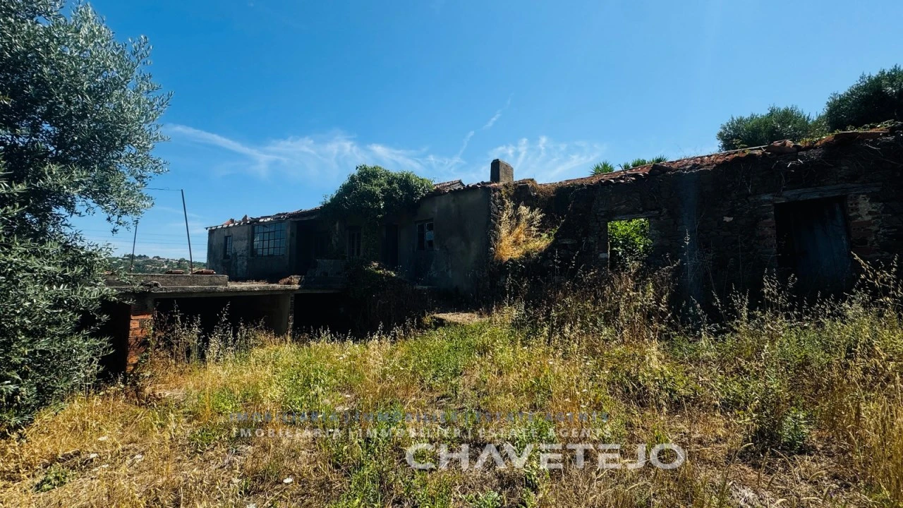 Quinta T2 para Venda em Beco Foto 16