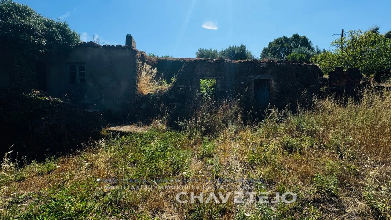 Quinta T2 para Venda em Beco Foto 17