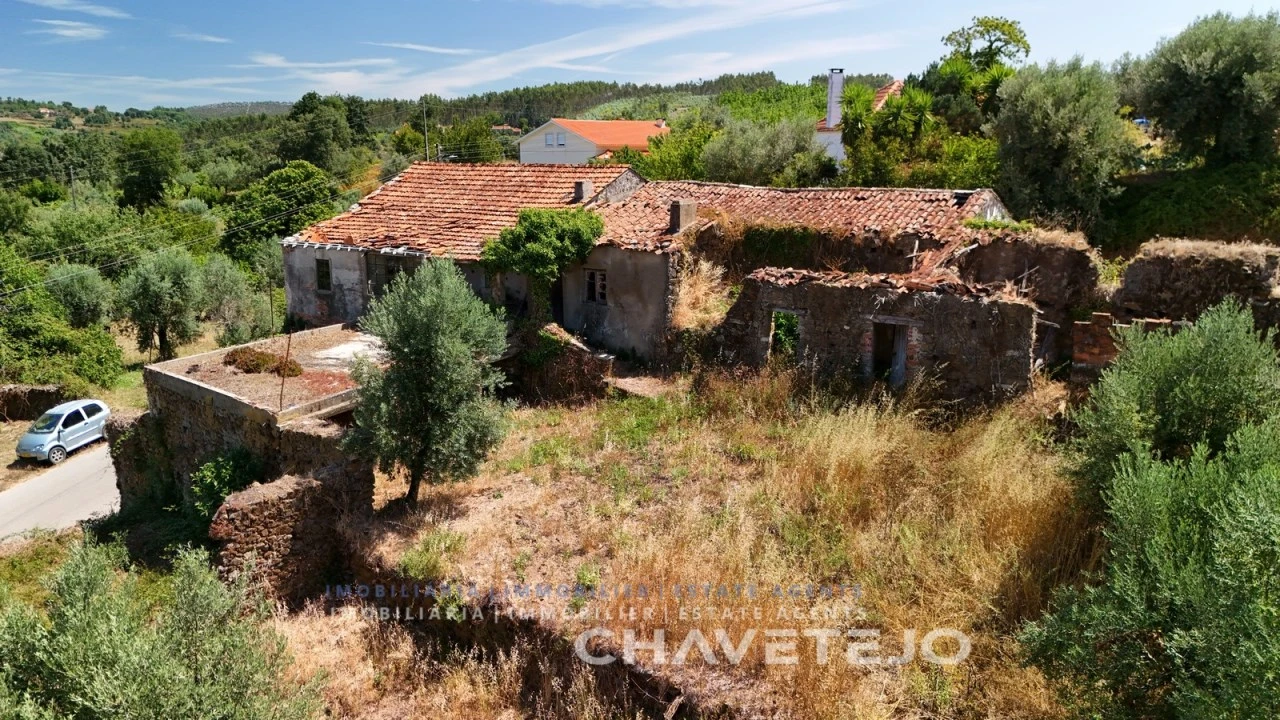 Quinta T2 para Venda em Beco Foto 26