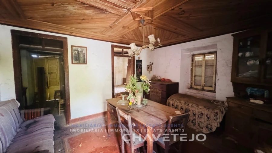 Quinta T2 para Venda em Beco Foto 4
