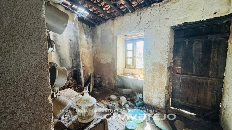 Quinta T2 para Venda em Beco Foto 10