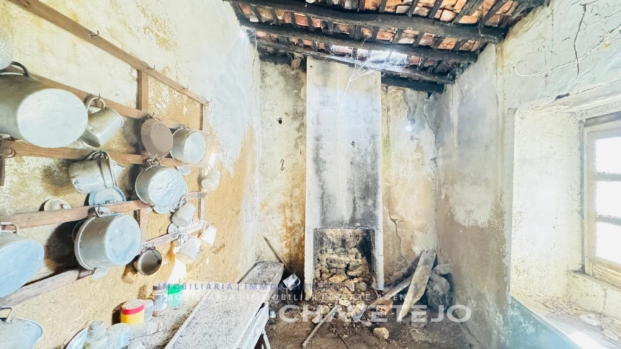 Quinta T2 para Venda em Beco Foto 11