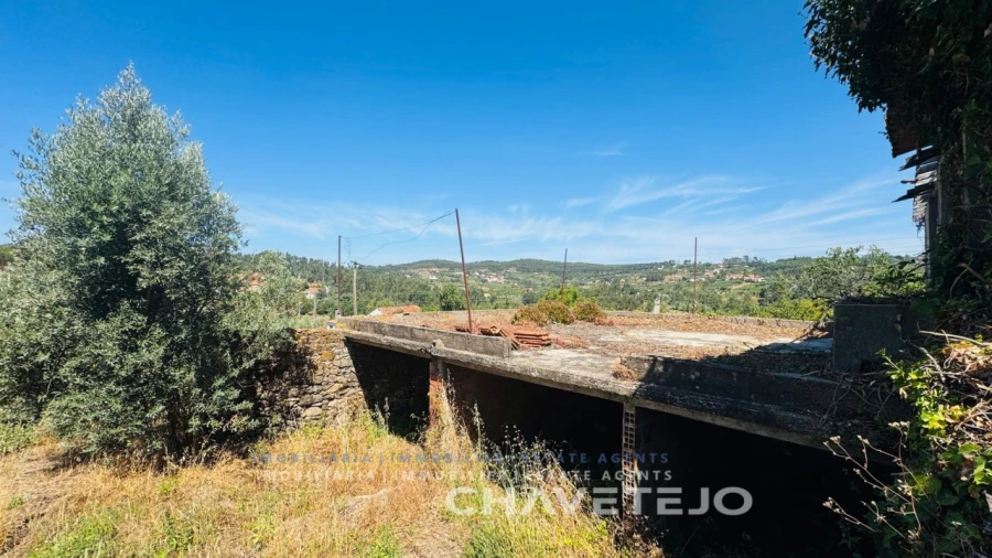 Quinta T2 para Venda em Beco Foto 18