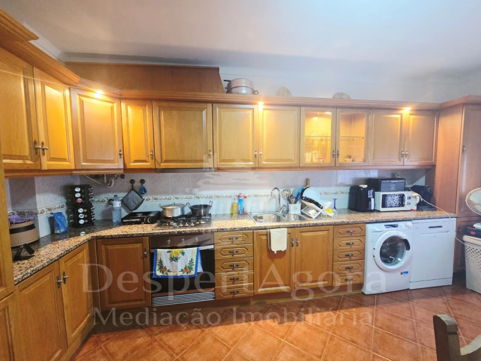 Apartamento T3 para Arrendamento em Nossa Sra de Fatima Foto 1