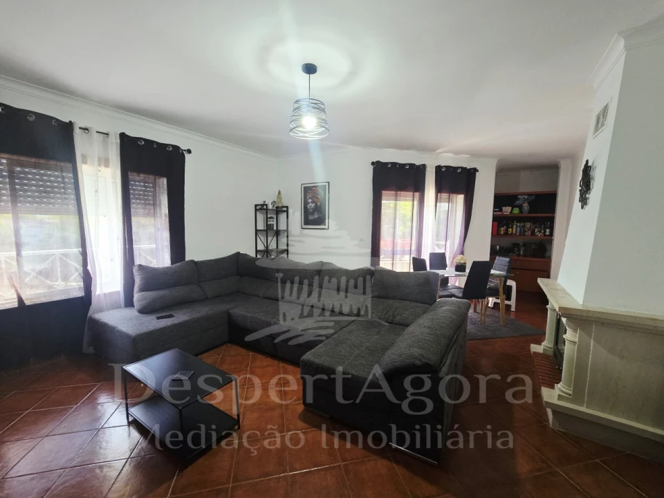 Apartamento T3 para Arrendamento em Nossa Sra de Fatima Foto 3