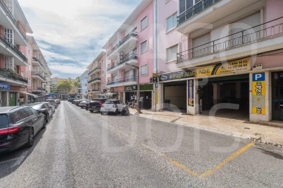 Apartamento para Venda em Alvalade