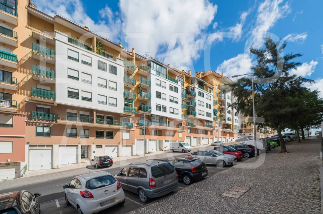 Apartamento T2 para Arrendamento em Queluz e Belas Foto 48