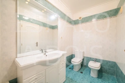 Apartamento T2 para Arrendamento em Queluz e Belas