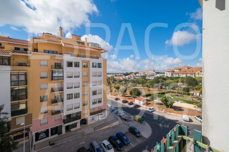 Apartamento T2 para Arrendamento em Queluz e Belas Foto 18