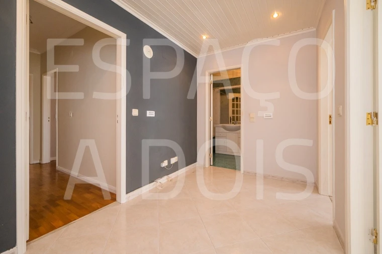Apartamento T2 para Arrendamento em Queluz e Belas Foto 20