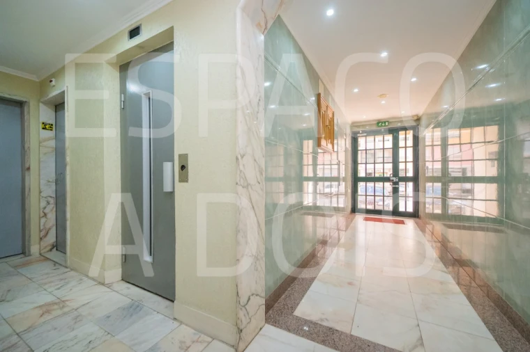 Apartamento T2 para Arrendamento em Queluz e Belas Foto 45