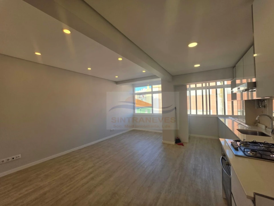 Apartamento T2 para Venda em Águas Livres Foto 9