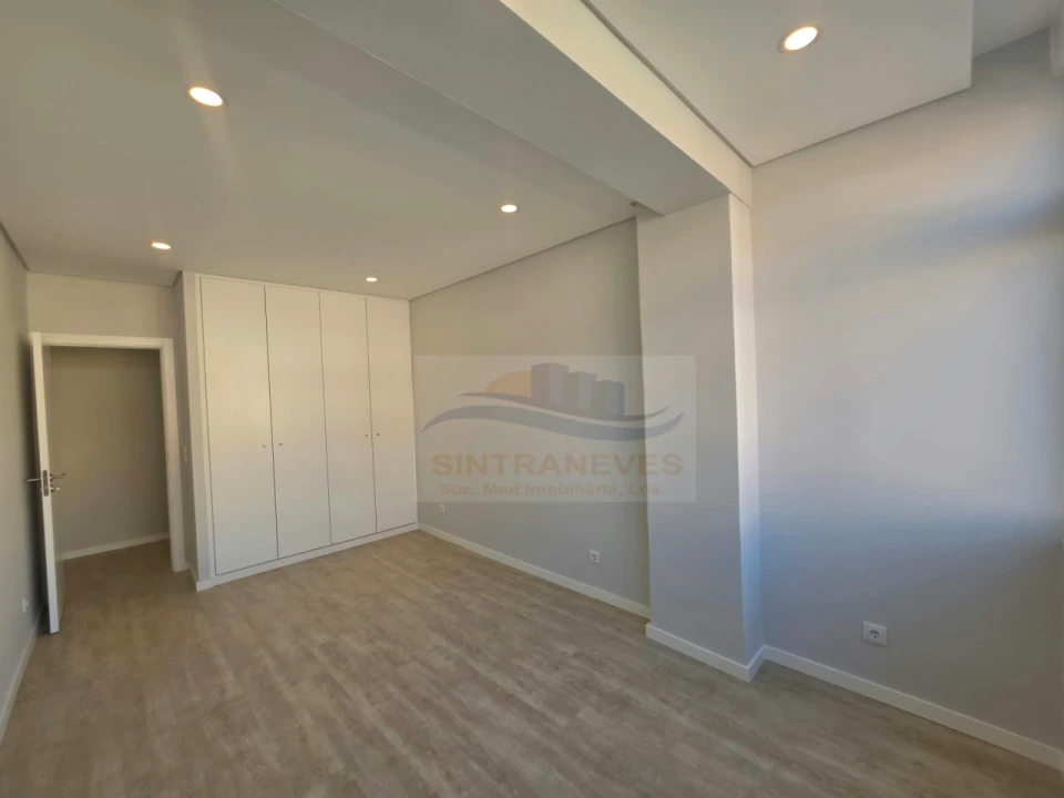 Apartamento T2 para Venda em Águas Livres Foto 25