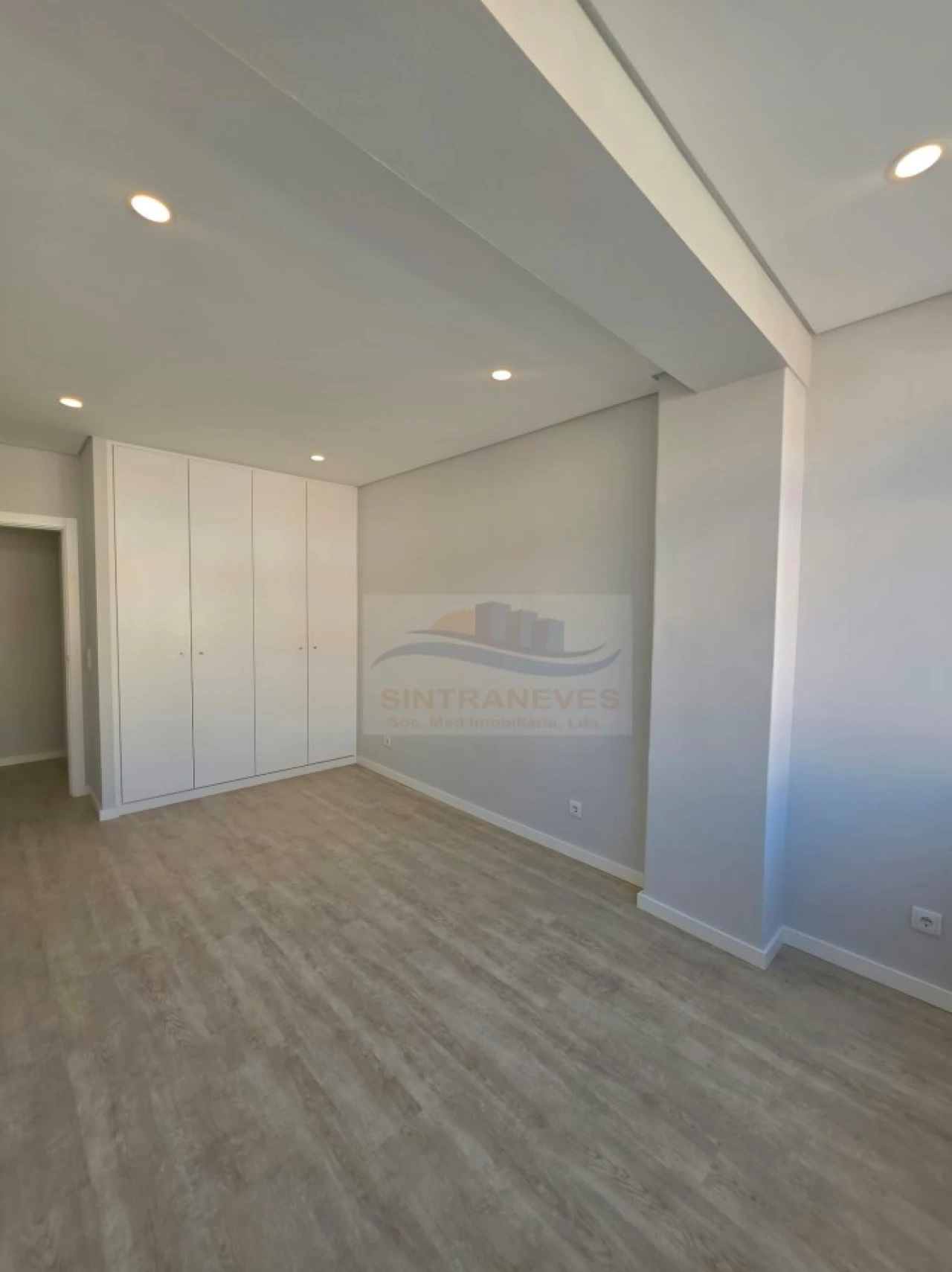 Apartamento T2 para Venda em Águas Livres Foto 26