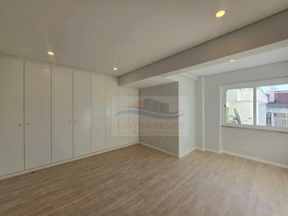 Apartamento T2 para Venda em Águas Livres Foto 29