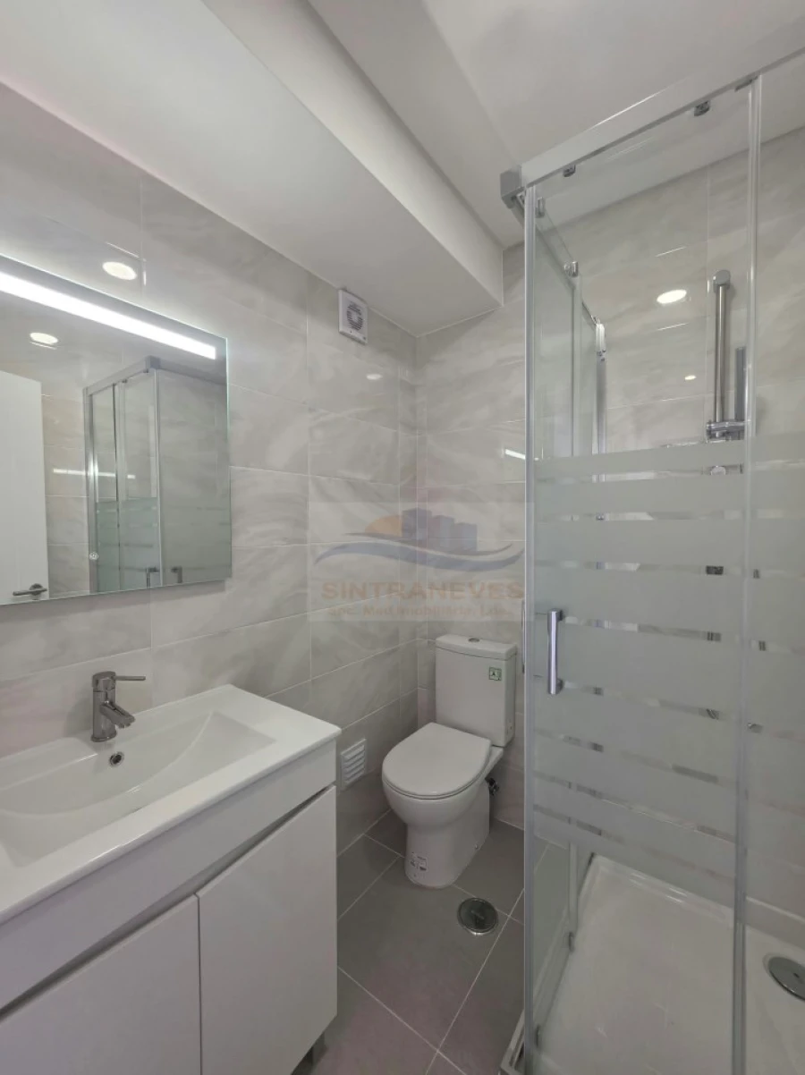 Apartamento T2 para Venda em Águas Livres Foto 19
