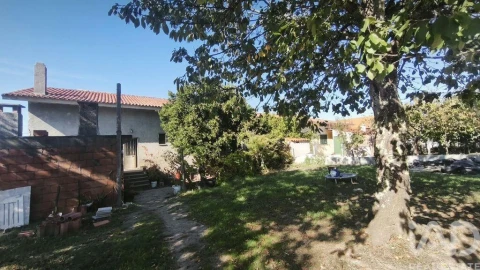 Moradia para Venda em Lagos da Beira e Lajeosa