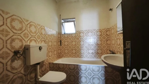 Moradia para Venda em Lagos da Beira e Lajeosa