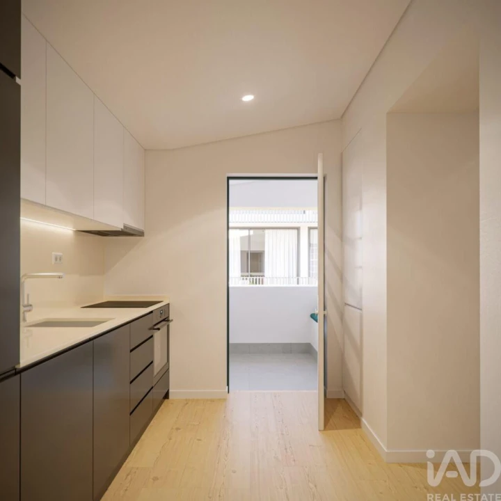 Apartamento T1 para Venda em Funchal (Santa Maria Maior) Foto 6