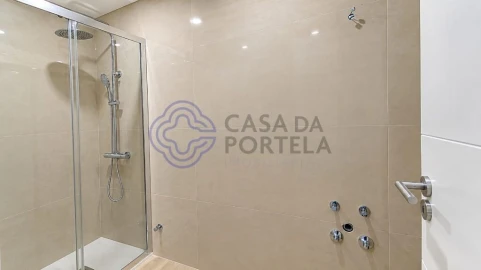 Moradia T3 para Venda em Mafamude e Vilar do Paraíso