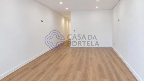 Moradia T3 para Venda em Mafamude e Vilar do Paraíso