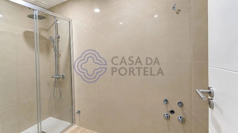 Moradia T3 para Venda em Mafamude e Vilar do Paraíso Foto 7