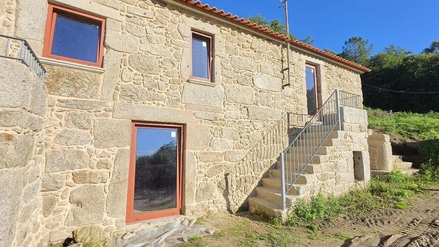 Moradia T2 para Venda em Loivo