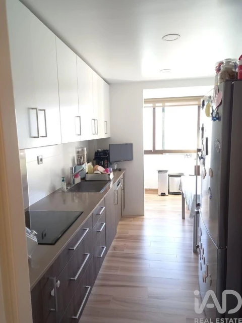 Apartamento T2 para Arrendamento em Faro (Sé e São Pedro)